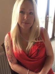 Catherine Tunstall's Instagram, Twitter & Facebook