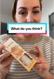 Face Skin Colour-Changing Foundation: Yes or No?