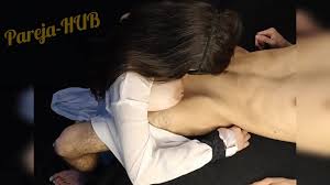 Amarró a mi novia y le doy por el chiquito - XNXX.COM