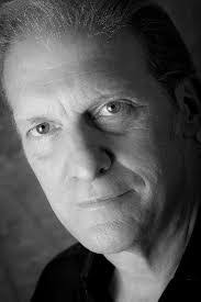 Leon Schorr's Instagram, Twitter & Facebook