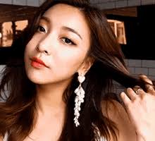 +19 177322650 info@fashionchingu.com free shipping over 60.00$ ! Luna Kpop Gifs Tenor
