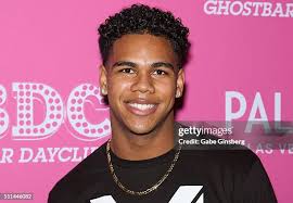 50 Photos & High Res Pictures