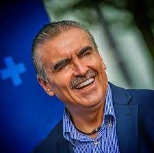 Anita Leija's Instagram, Twitter & Facebook