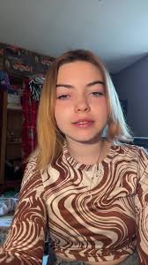 tout a l heure je FT un live insta ajouter moi c est : Emma lusson