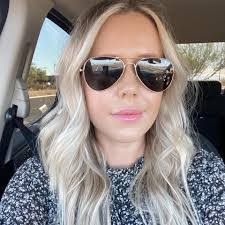 Nicole Broadhead's Instagram, Twitter & Facebook