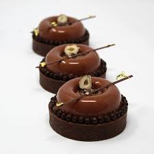 Tartelette Noisette Et Chocolat A Decouvrir Lors Des Prochaines Masterclass Kitchenaidfr Kitchenaidusa C Patisserie De Luxe Patisserie Dessert Gastronomique