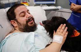 Spanish hospital enlists therapy dogs to boost ICU patients' morale