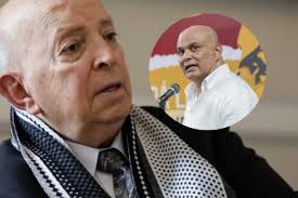 Oficina de comisionado Otty Patiño responde a exparas que renunciaron a  gestorías de paz: dice que se mantienen