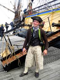 L Hermione En Vedette Du Port De Bordeaux Hermione Voilier Grands Voiliers