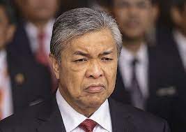 Zahid hamidi may face 405 years in jail while najib wife rosmah mansor only up to 255 years in jail if convicted. Tears From Witness During Ahmad Zahid S Corruption Trial