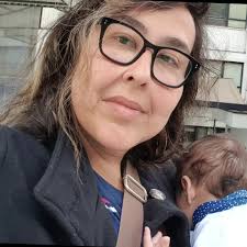 Na linha de frente contra a Covid-19, mulheres lutam para se apoiar em  favelas do Brasil