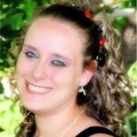 Vicki Kennett's Instagram, Twitter & Facebook