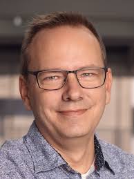 Former team members and (co-) supervised PhD students