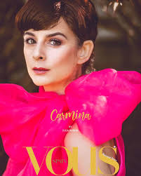 Curvy Confident Carmina