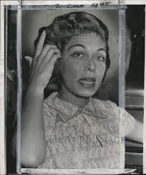 1957 Press Photo Marjorie Meade during Confidential Magazine trial in  California
