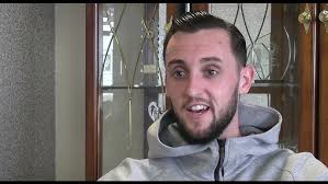 Dylan Connolly signs