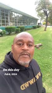 Grunt caught super fast ball from...