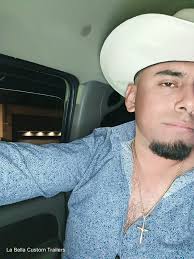 Any food trucks/Trailersfor sell near the Cincinnati area?