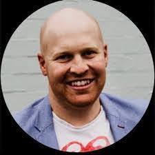 Darryl Parr's Instagram, Twitter & Facebook