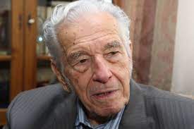 Sergiu nicolaescu a fost, fără doar și poate, cel mai redutabil producător de istorie populară în limbaj cinematografic. Fiul Nelegitim Al Lui Sergiu Nicolaescu A Oprit Incinerarea Regizorul L A Recunoscut Pe Baiat Intr Un Interviu De Acum Cativa Ani Wowbiz
