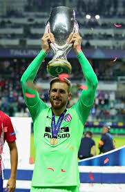 Jan oblak salary per week : Filipe Luis And Jan Oblak Transfer Talk Rubbished By Atletico Madrid President