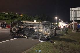 Sesiapa yang, semasa memandu kenderaan bermotor di jalan atau tempat awam lain Kementerian Akan Teliti Semula Akta Pengangkutan Jalan 1987 Hukuman Lebih Berat Untuk Pemandu Mabuk
