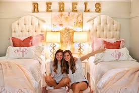 At ole miss, students come to create their homes away from home, and they most certainly leave their mark. Check Out This Year Iacute S Most Unbelievable Dorm Room Makeover Southern Living
