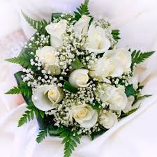 Again Very Lovely If Bridesmaid Have On Emerald Green Dresses White Rose Bridal Bouquet Classic Wedding Bouquet Wedding Flowers Bridal Bouquets