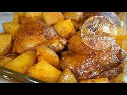 Pollo Al Horno Con Papas Doradito Y Facilisimo Youtube Recetas De Pollo Al Horno Pollo Con Papas Pollo