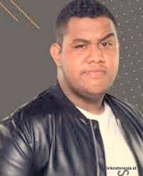 Lagu cinta luar biasa yang dinyanyikan andmesh kamaleng dirilis tahun 2019. Lirik Lagu Cinta Luar Biasa Andamesh Kamaleng Lirik Lagu Populer