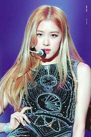 Rose (blackpink) — irreplaceable 00:40. Blackpink Rose To Perform Her Solo Debut Song For The First Time At The Show Online Concert