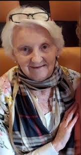 Bridget Creighton's Instagram, Twitter & Facebook