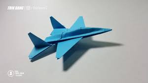 Como hacer un avion con papel resiclando. Como Hacer Un Avion De Papel Que Vuela Mucho Muy Rapido F 14 Tomcat Youtube