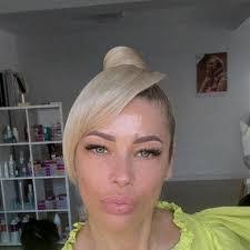 Adriana Scurtu's Instagram, Twitter & Facebook