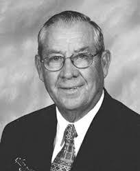 Charles Knecht's Instagram, Twitter & Facebook