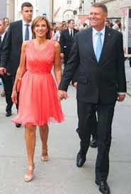 Mai apoi, klaus și carmen iohannis au cumpărat, la un preț modic, o jumătate din casa care avea cea mai mare valoare imobiliară și care nu le fusese destinată prin testament. Decizia InstanÈ›ei Cu Privire La Casa Lui Klaus Iohannis Din Sibiu È™tiri BotoÈ™ani Actualitate Stiri Botosani Ro