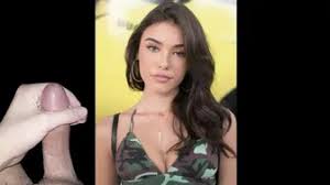 Madison Beer Porn Videos (2) - FAPCAT
