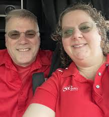 Atlanta West team shuttle drivers Tim and Alison Rorabaugh are great  examples of Averitt's unique opportunities, which is one of the reasons why  our team has enjoyed 50 years of stable success.