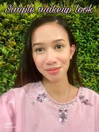 Idea Outfit Rumah Terbuka: Gaya Pink Sederhana dan Menarik