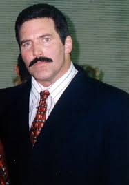 BIO/Profil Dan Severn