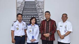 Check spelling or type a new query. Temui Dirjen Perhubungan Udara Walikota Sy Fasha Usulkan Peningkatan Status Bandar Sultan Thaha Tribun Jambi