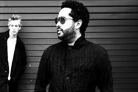 Learn german in a fun way with the music video and the lyrics of the song zuhause of adel tawil & matisyahu. Adel Tawil Am 4 7 Ist Videopremiere Von Zuhause Feat Matisyahu Und Heute Schon Exklusiv Fur Euch Das Lyric Video Http Adel Tawil De Videos Zuhause Lyric Video Zuhause Jetzt Downloaden Itunes Http Bitly Com 1lforqc Amazon