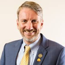 Brett Bushnell's Instagram, Twitter & Facebook