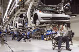Volkswagen Reverses Course On Union At Tennessee Plant The New York Times