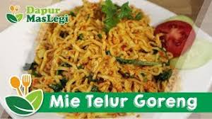Sisihkan bawang putih yang telah di tumis. Resep Mie Goreng Telur Dapur Maslegi Youtube