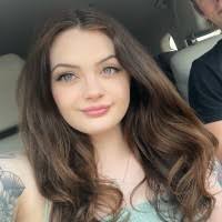 Vicki Catlin's Instagram, Twitter & Facebook