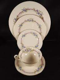 300 x 206 jpeg 7kb. Lenox Belvidere China 5 Place Setting Pink Ribbon Blue Flowers Ivory Gold Trim Lenox Pink Ribbon Lenox Gold Trim