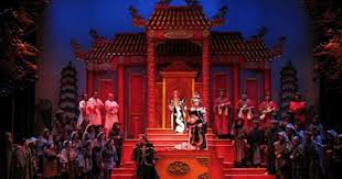 Turandot Scenografia