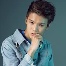 Phạm Đình Thái Ngân sẽ là host Radio Live Concert tiếp theo 16/4