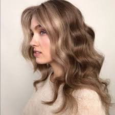 Laura Sand (@LauraSand_)